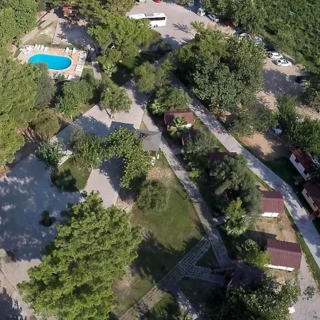 Gorge Ξενοδοχείο *